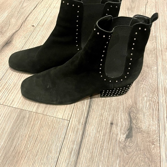 *LOWEST POSSIBLE PRICE FIRM Marc Fisher Tango Studded Chelsea Boot size 9 - Picture 9 of 9